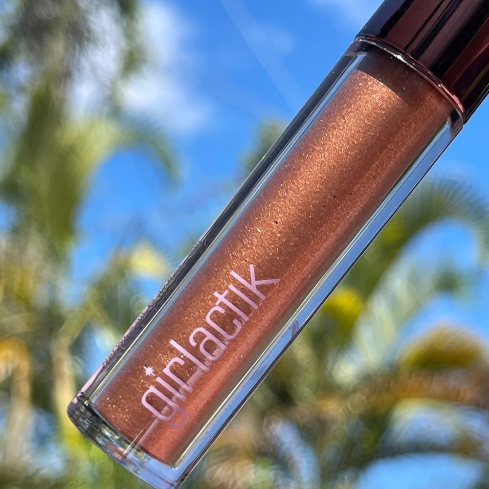 Girlactik Metallic Sparkle Liquid Eyeshadow in Glam - Picture 2 of 7